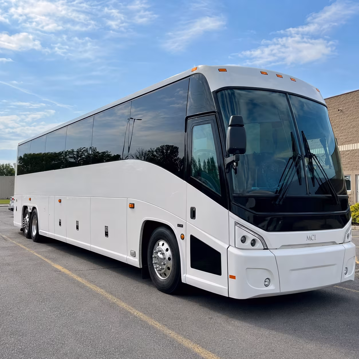 biotech and life sciences shuttle service along the somerville cambridge corridor